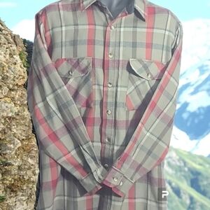 Sutter & Grand flannel men's size Large in Red, grey and black. OPEN TO OFFERS